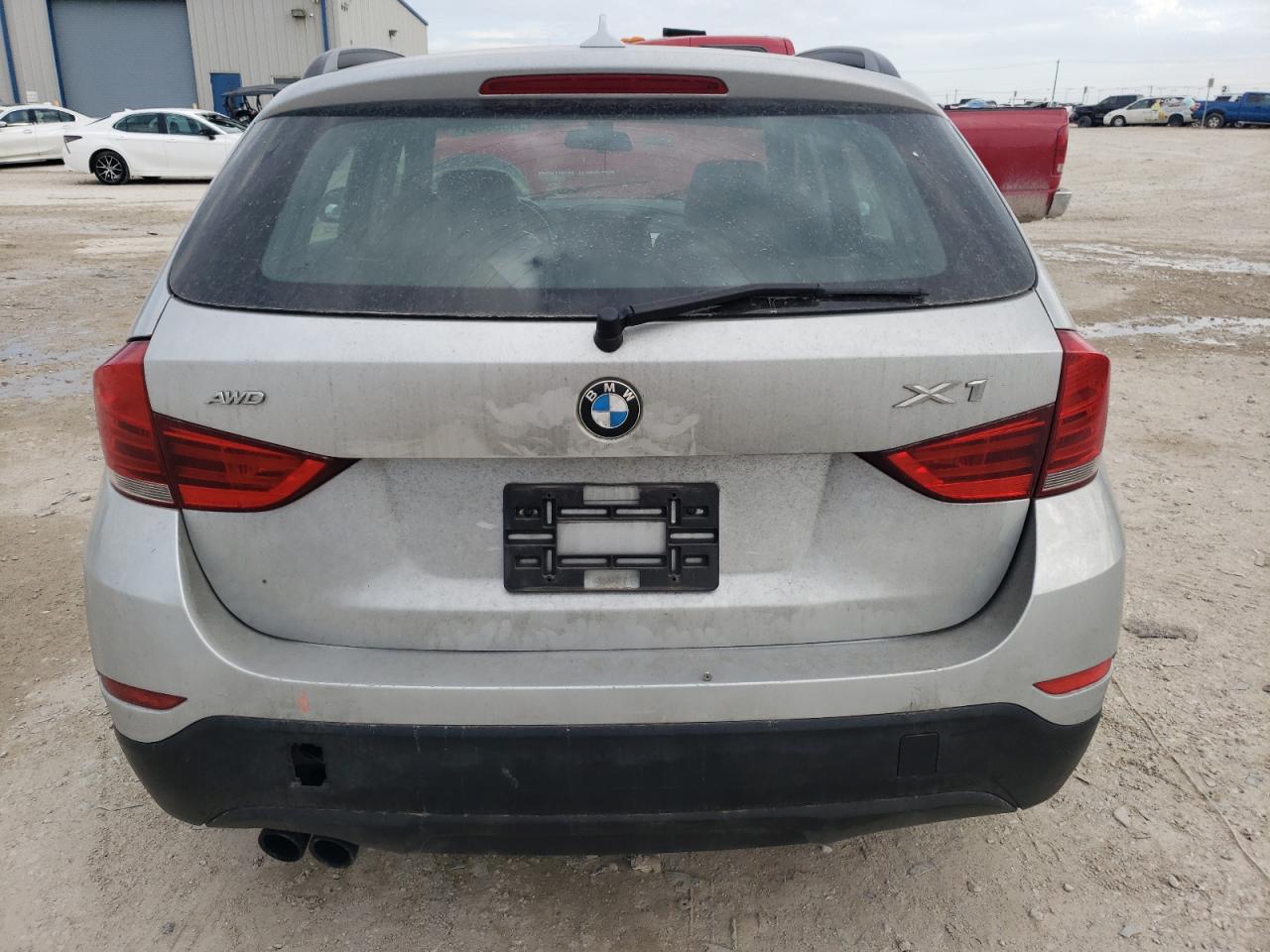 2015 BMW X1 xDrive28I vin: WBAVL1C5XFVY31623