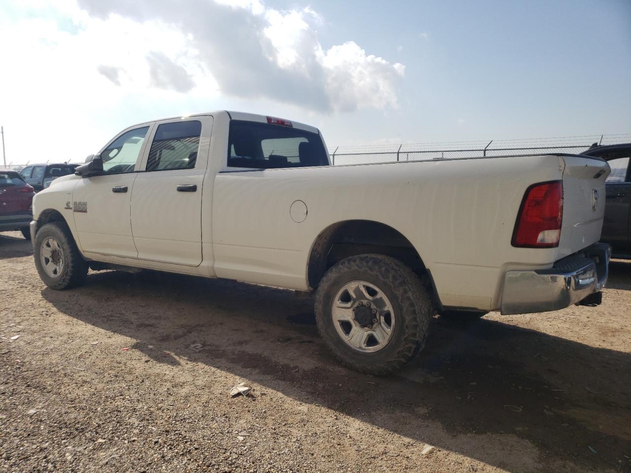 2017 Ram 2500 St vin: 3C6UR4HL4HG620068