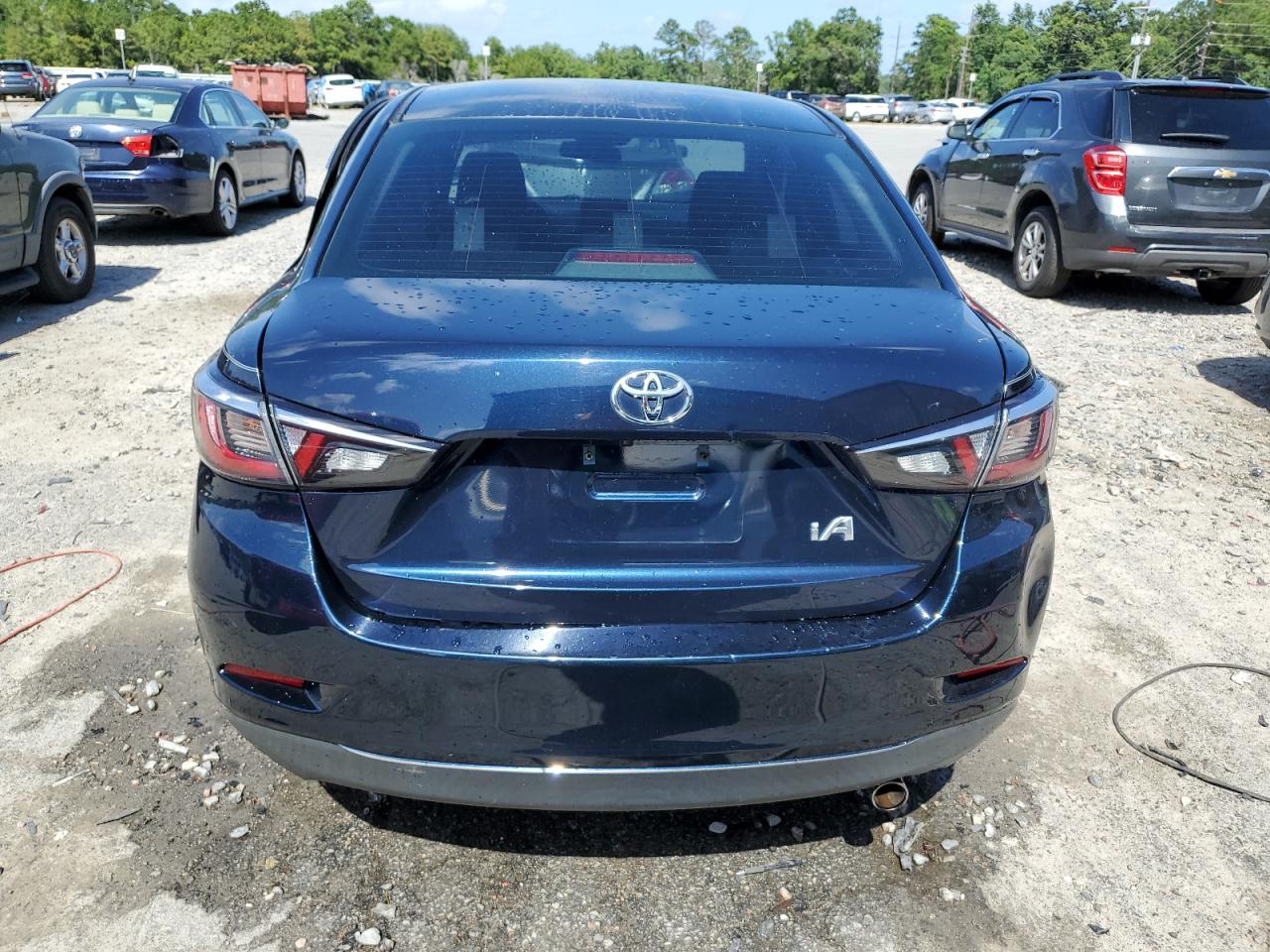 3MYDLBYV4JY333346 2018 Toyota Yaris Ia