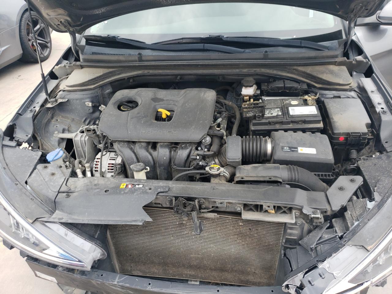 5NPD84LF5KH420408 2019 Hyundai Elantra Sel