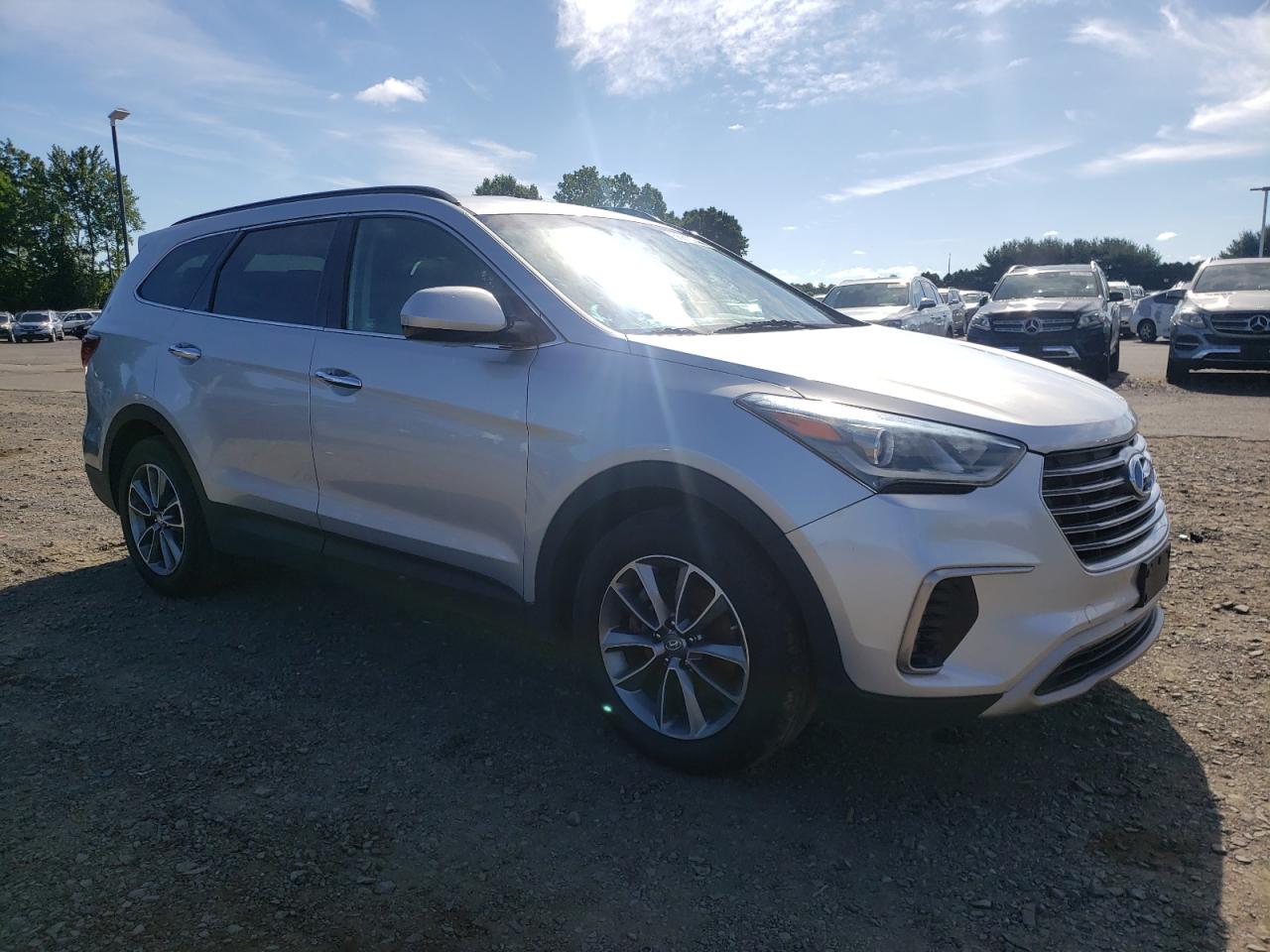 KM8SMDHF5HU170531 2017 Hyundai Santa Fe Se