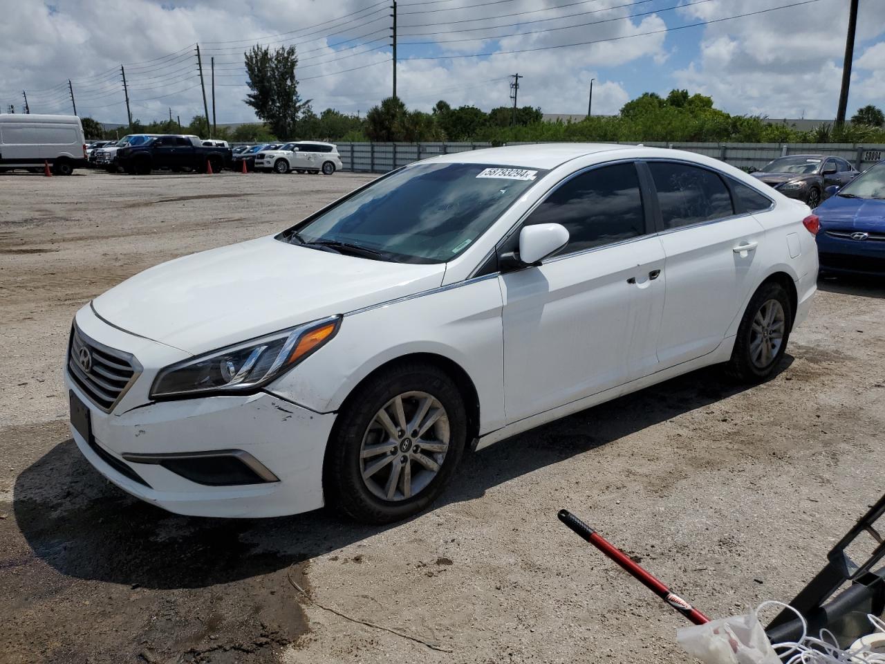 2017 Hyundai Sonata Se vin: 5NPE24AF2H461032