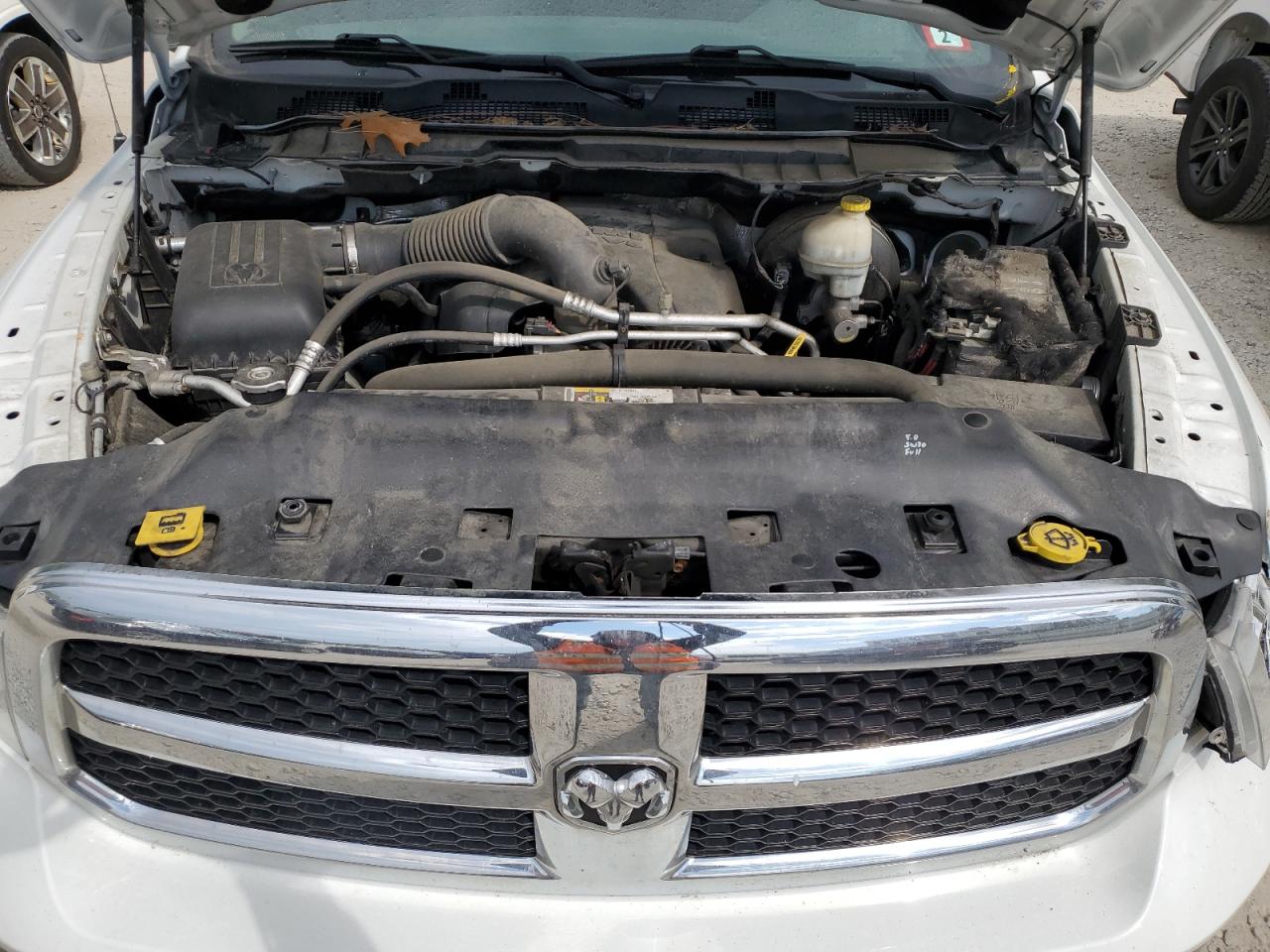 3C6JR7ET1GG282572 2016 Ram 1500 Slt