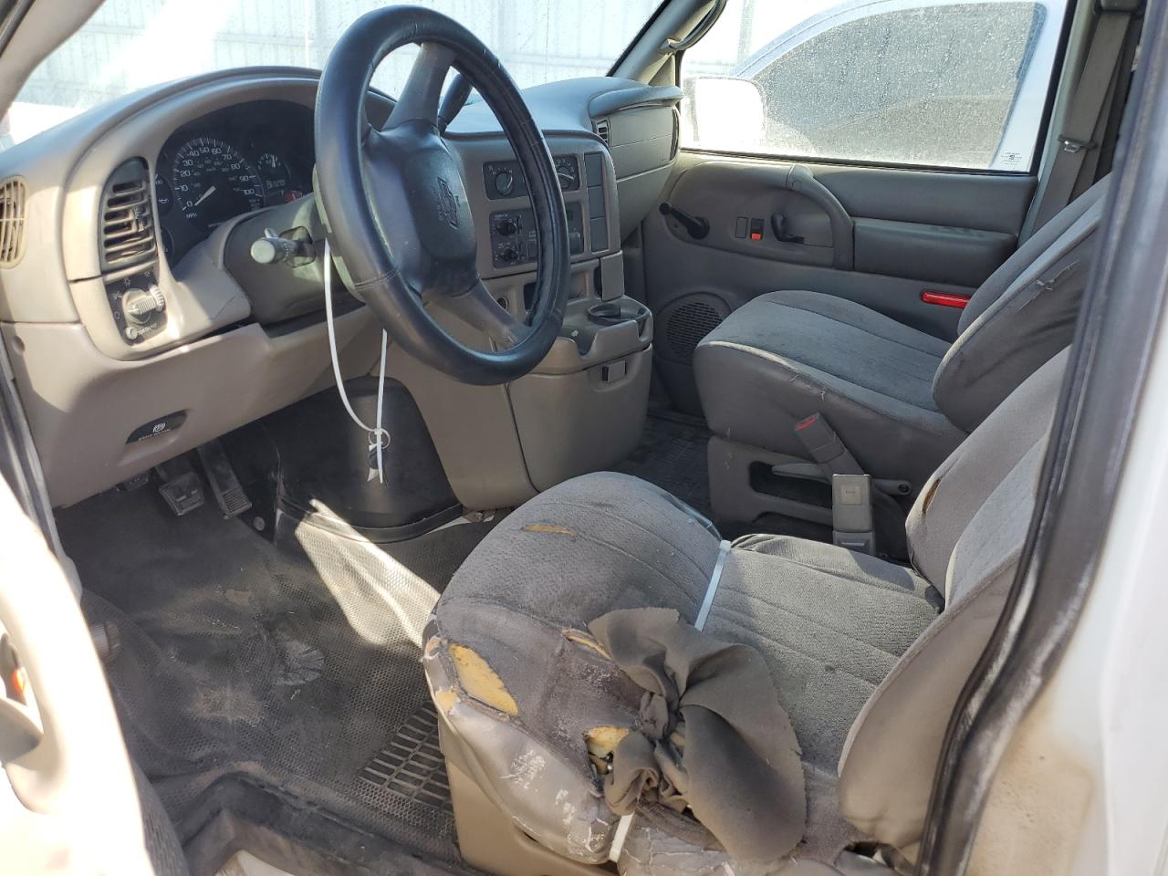 1GCDM19X45B114459 2005 Chevrolet Astro