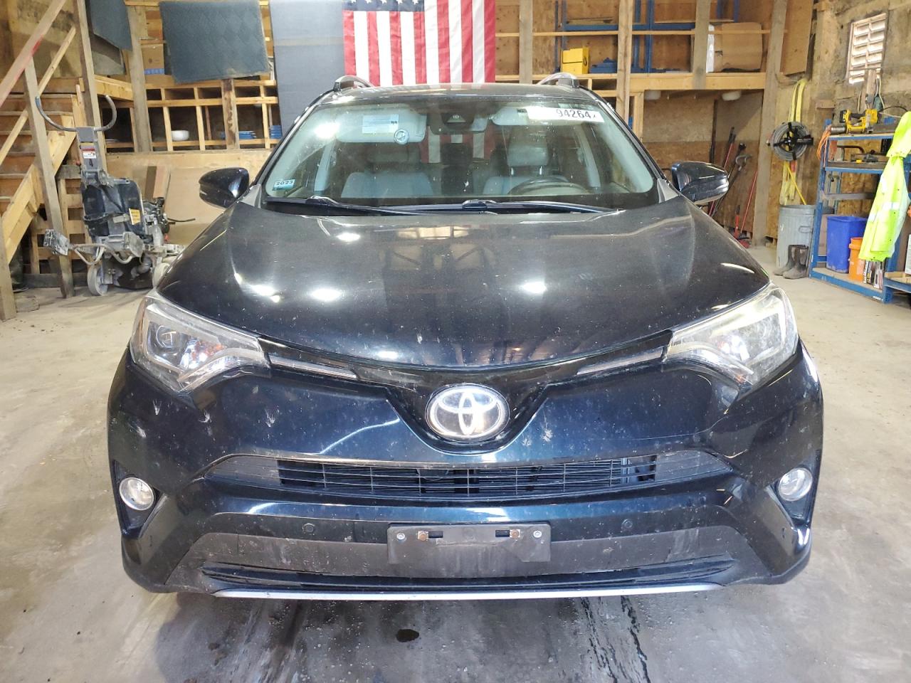 2T3DFREV8HW657256 2017 Toyota Rav4 Limited