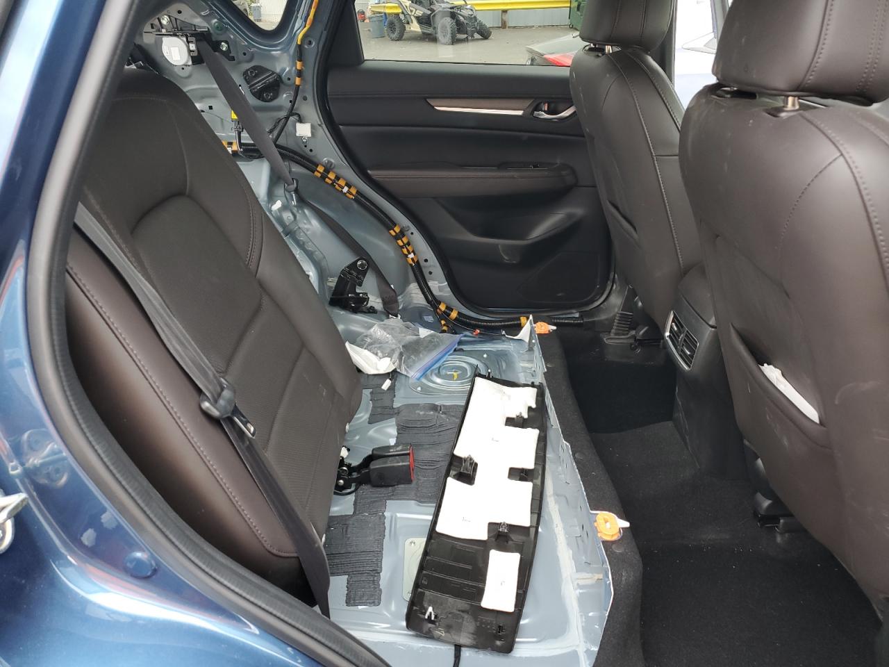 JM3KFBEYXM0346961 2021 Mazda Cx-5 Signature