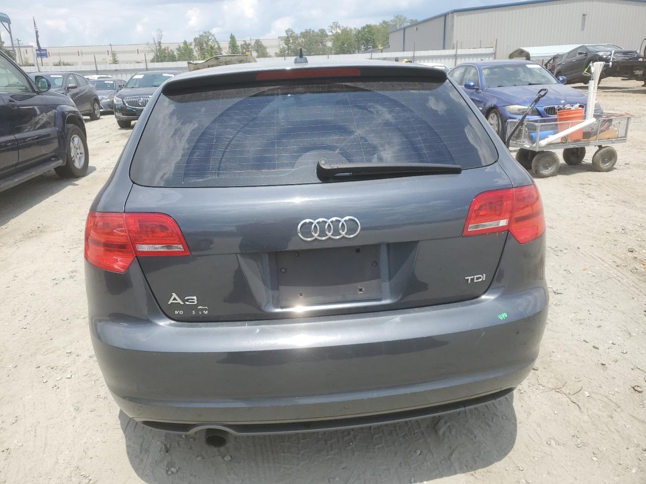 WAUBJAFM5BA083098 2011 Audi A3 Premium