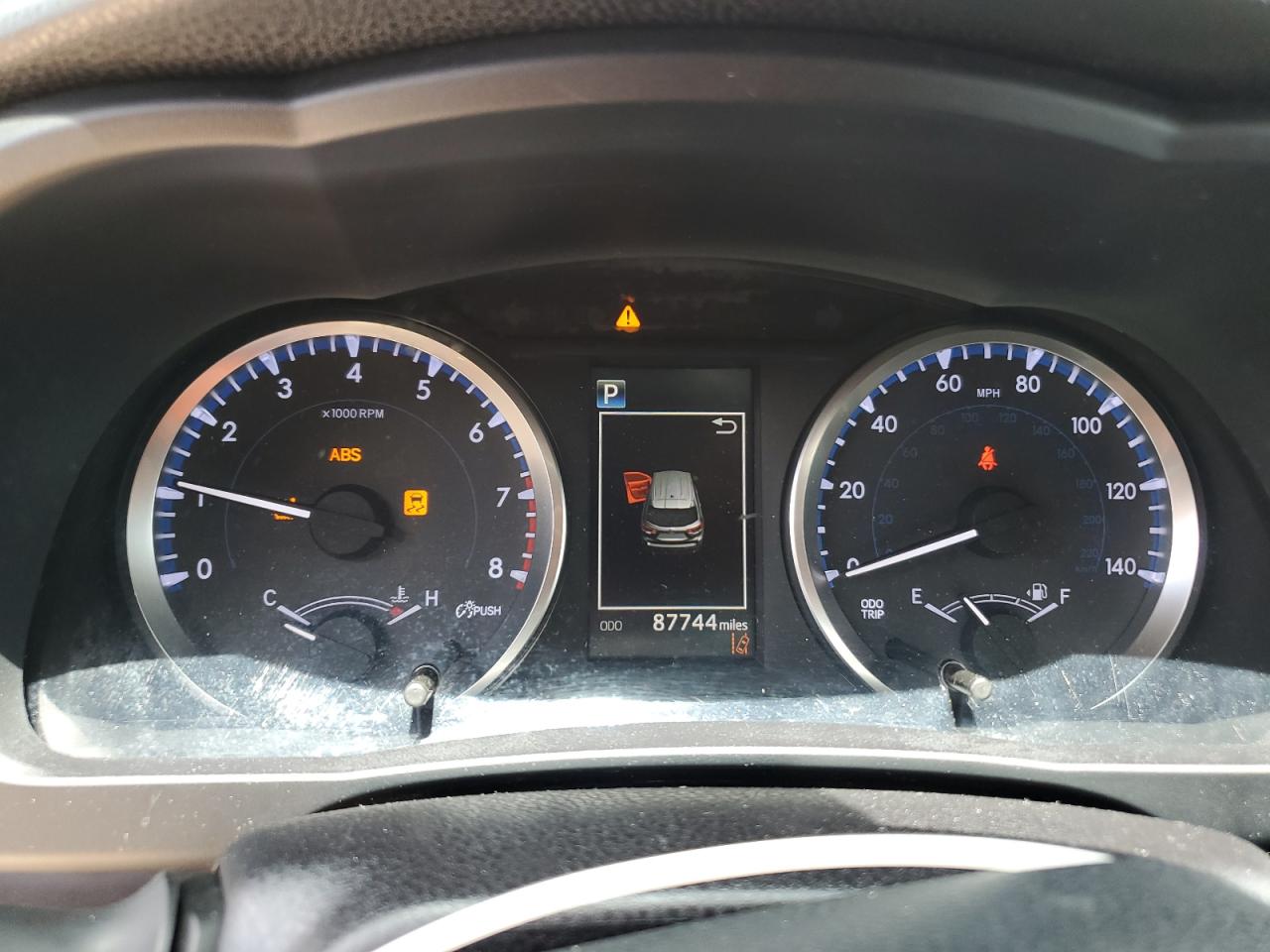 5TDZZRFH2HS219954 2017 Toyota Highlander Le