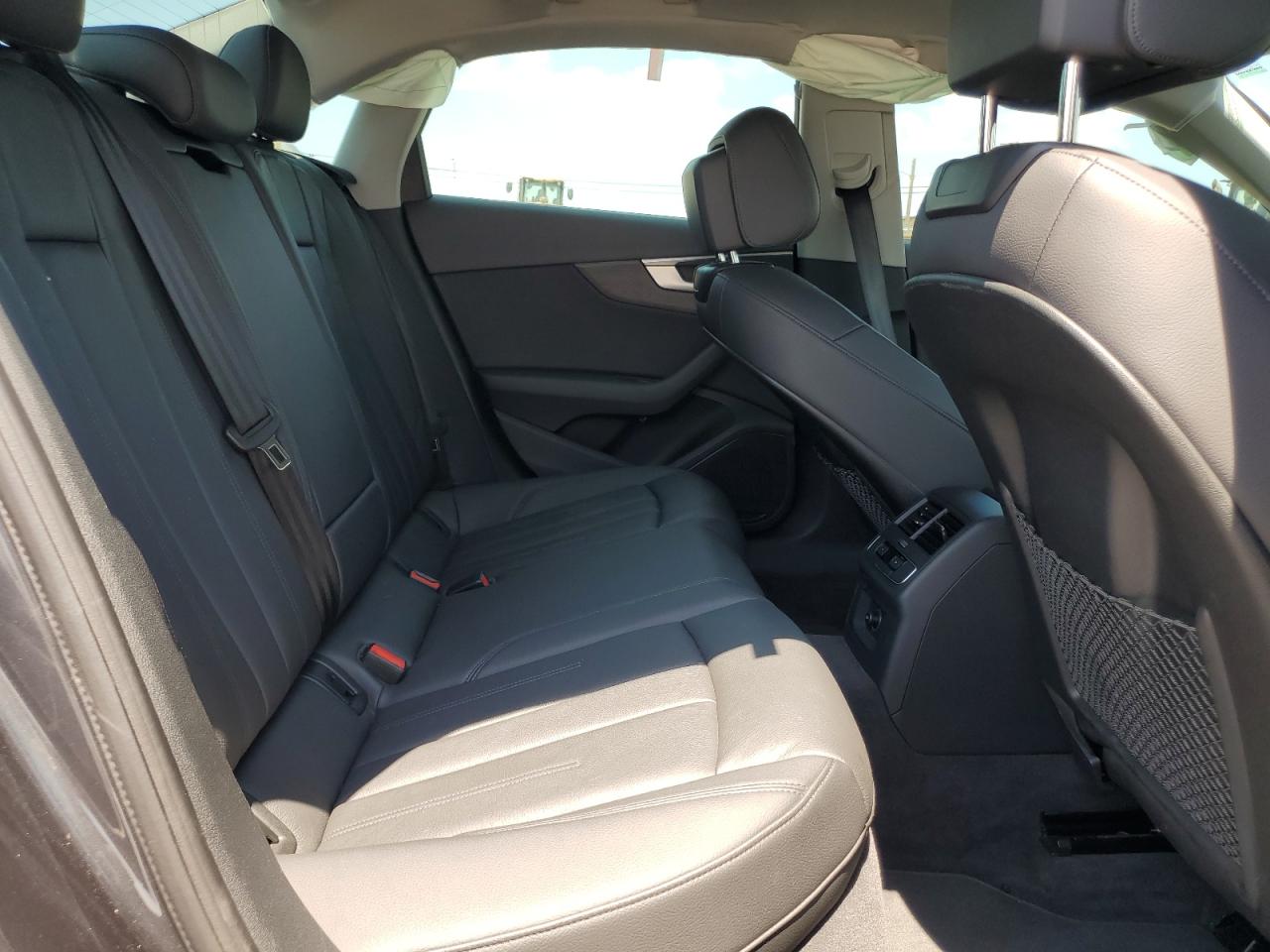 WAUKMAF48JA196890 2018 Audi A4 Premium