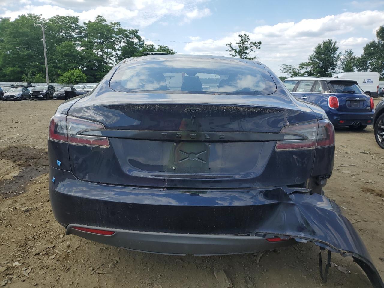 5YJSA1H24FF083525 2015 Tesla Model S 85D