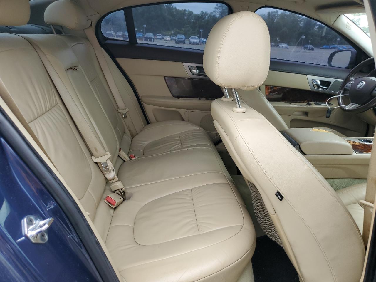 SAJWA05B99HR39746 2009 Jaguar Xf Luxury