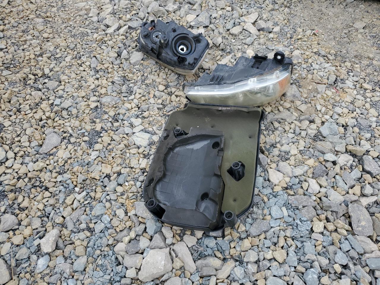 2A4RR5DG8BR702071 2011 Chrysler Town & Country Touring