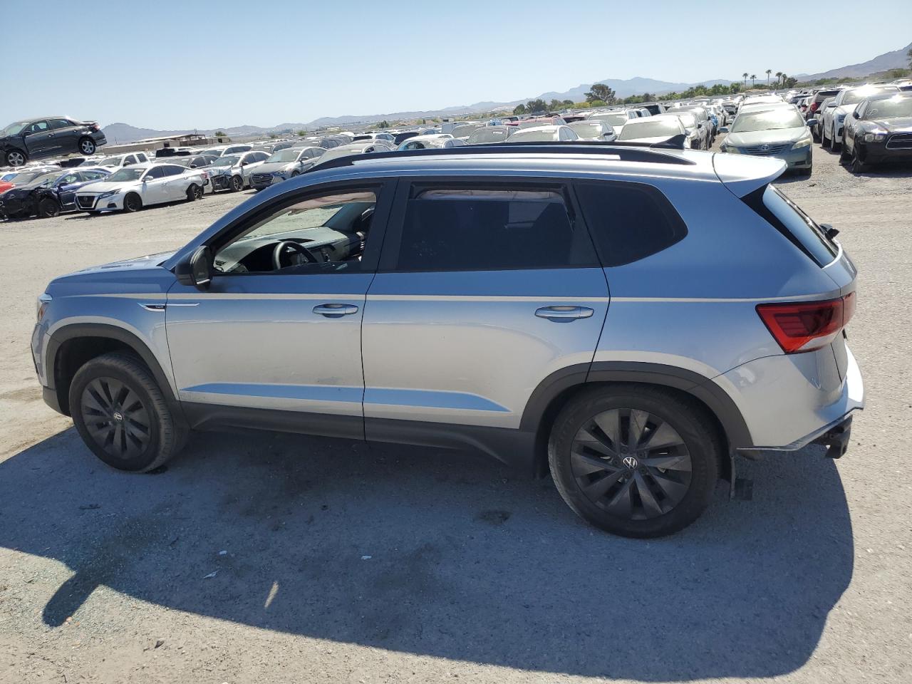 2022 Volkswagen Taos S vin: 3VVCX7B27NM037472