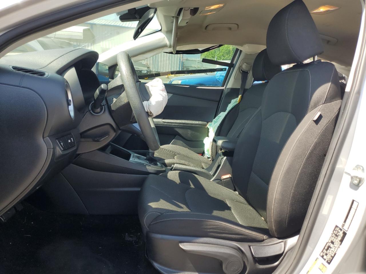 3KPF24AD8KE004370 2019 Kia Forte Fe