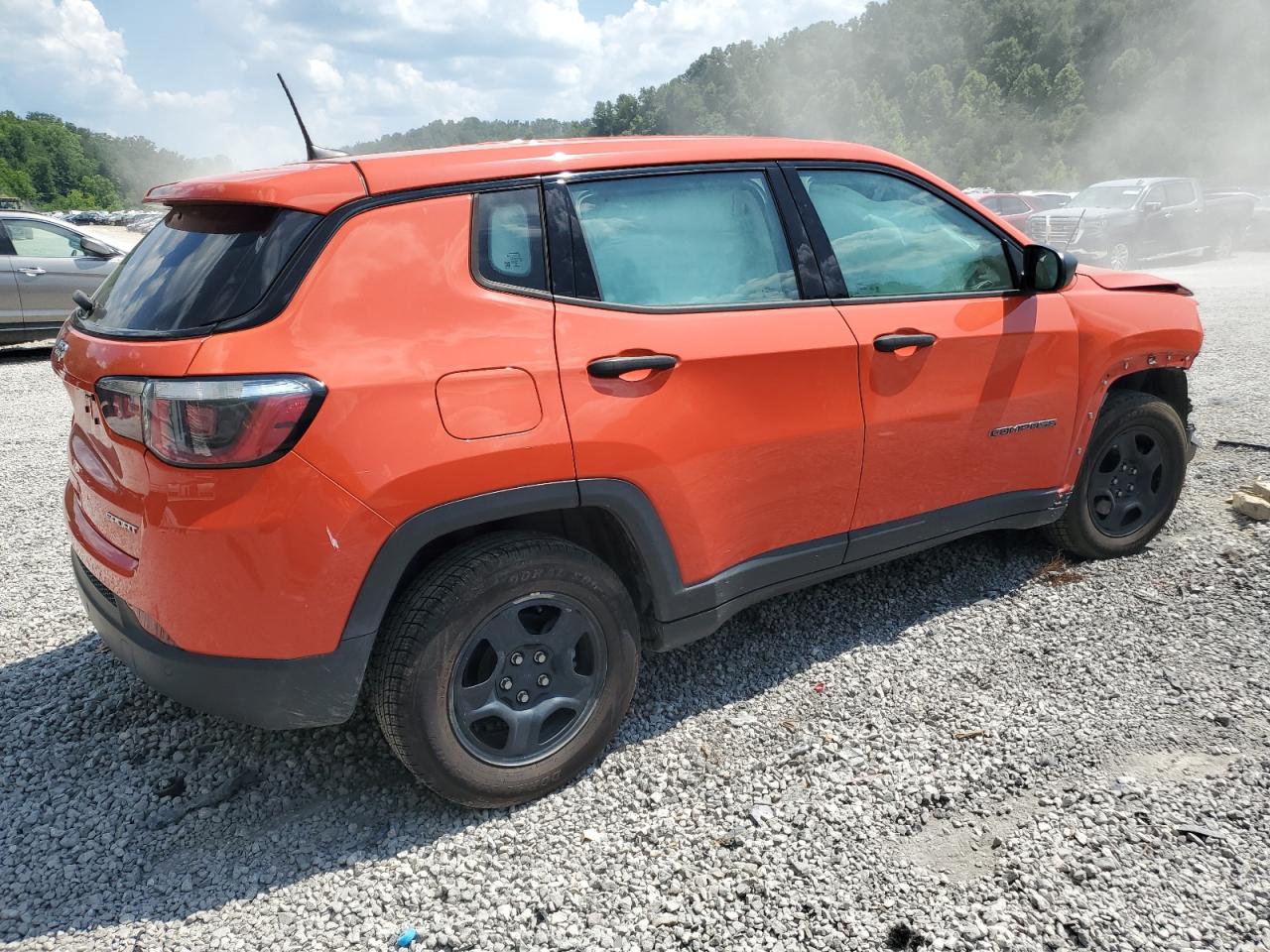 2018 Jeep Compass Sport vin: 3C4NJCAB4JT211162