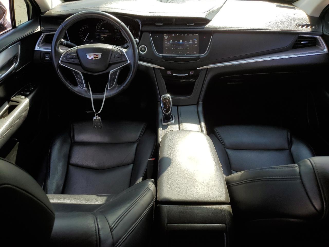 1GYKNCRS5JZ217521 2018 Cadillac Xt5 Luxury