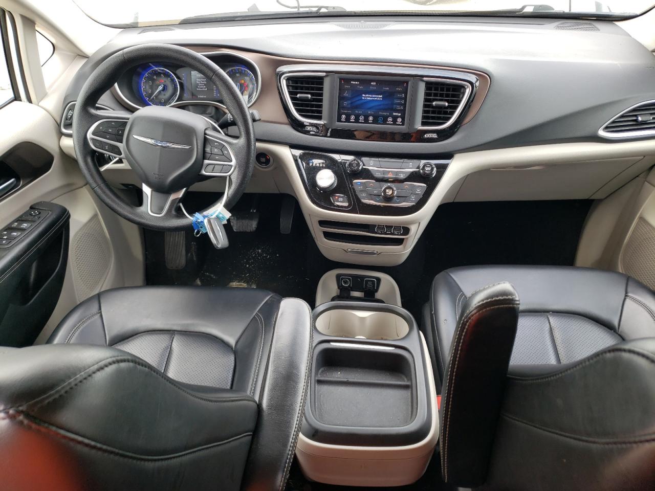 2C4RC1DG2MR509353 2021 Chrysler Voyager Lxi