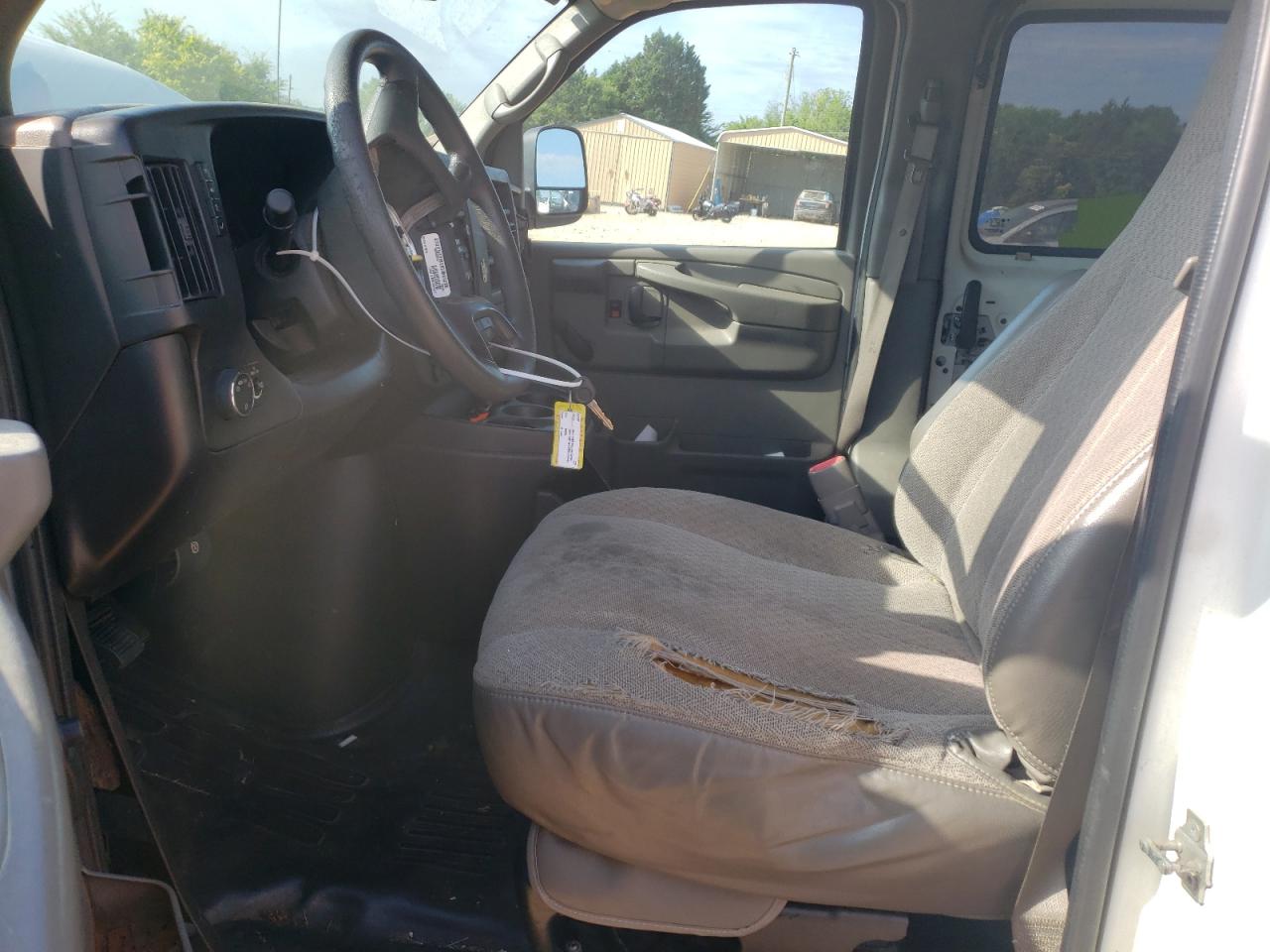 1GCWGFCG6C1121986 2012 Chevrolet Express G2500