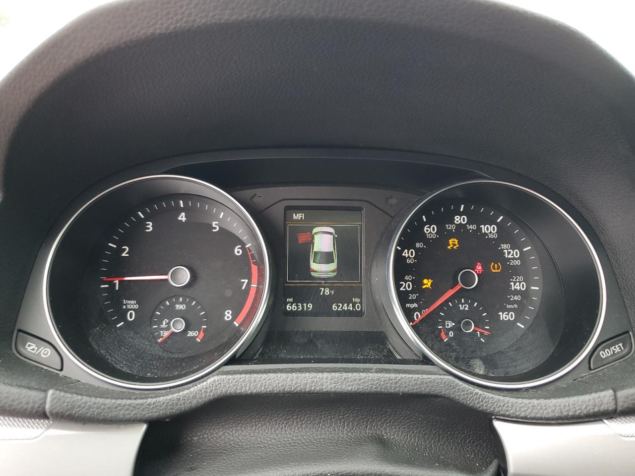 1VWLA7A34KC011884 2019 Volkswagen Passat Wolfsburg