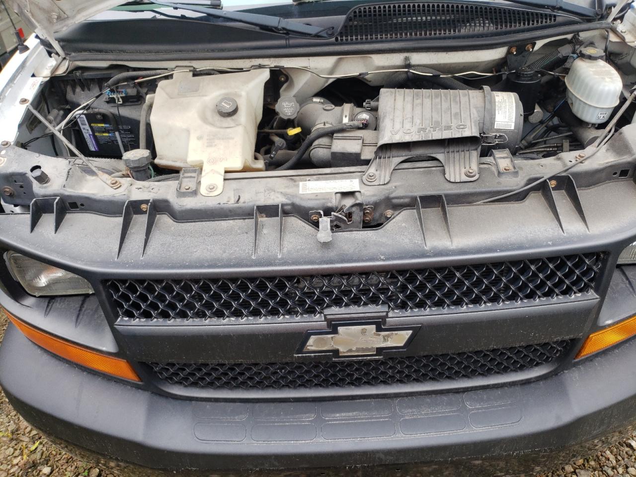 1GBJG31U751156612 2005 Chevrolet Express G3500