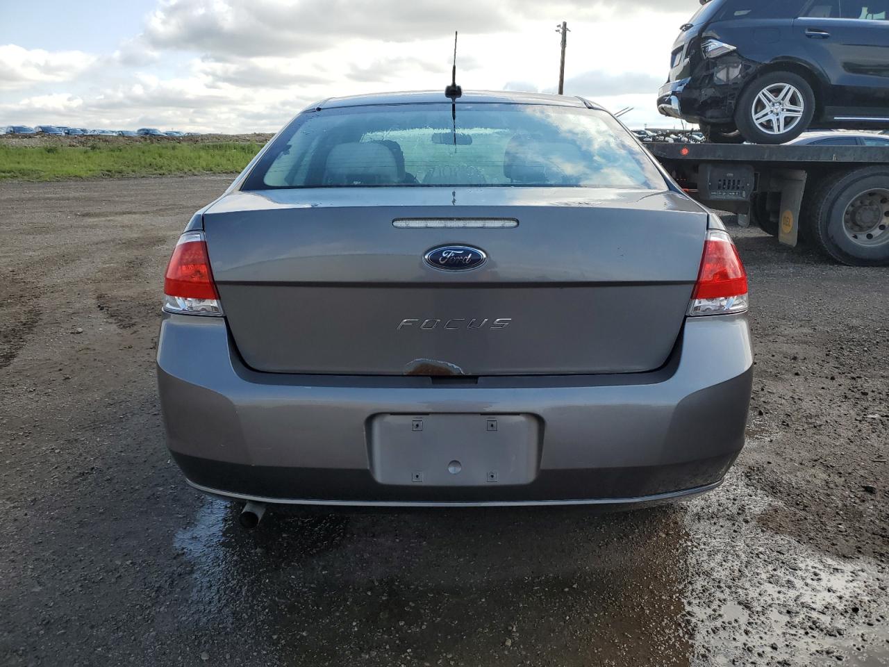 1FAHP3EN4BW155855 2011 Ford Focus S