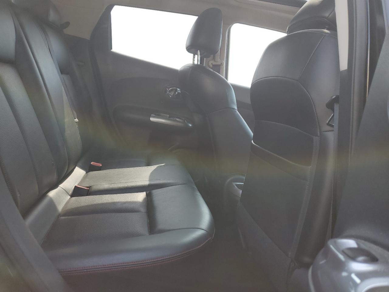 JN8AF5MV2BT022318 2011 Nissan Juke S