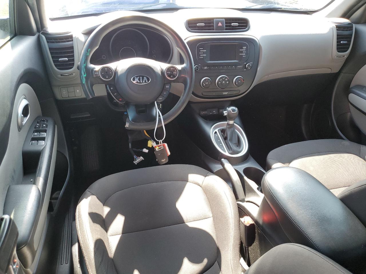 KNDJN2A26H7445282 2017 Kia Soul