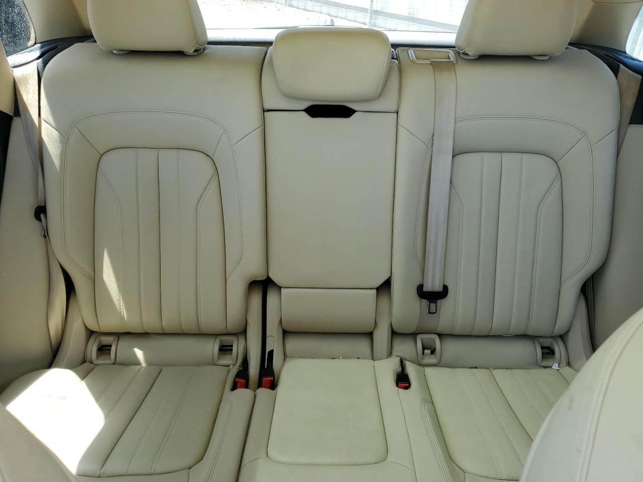 WA1BNAFY8J2086591 2018 Audi Q5 Premium Plus