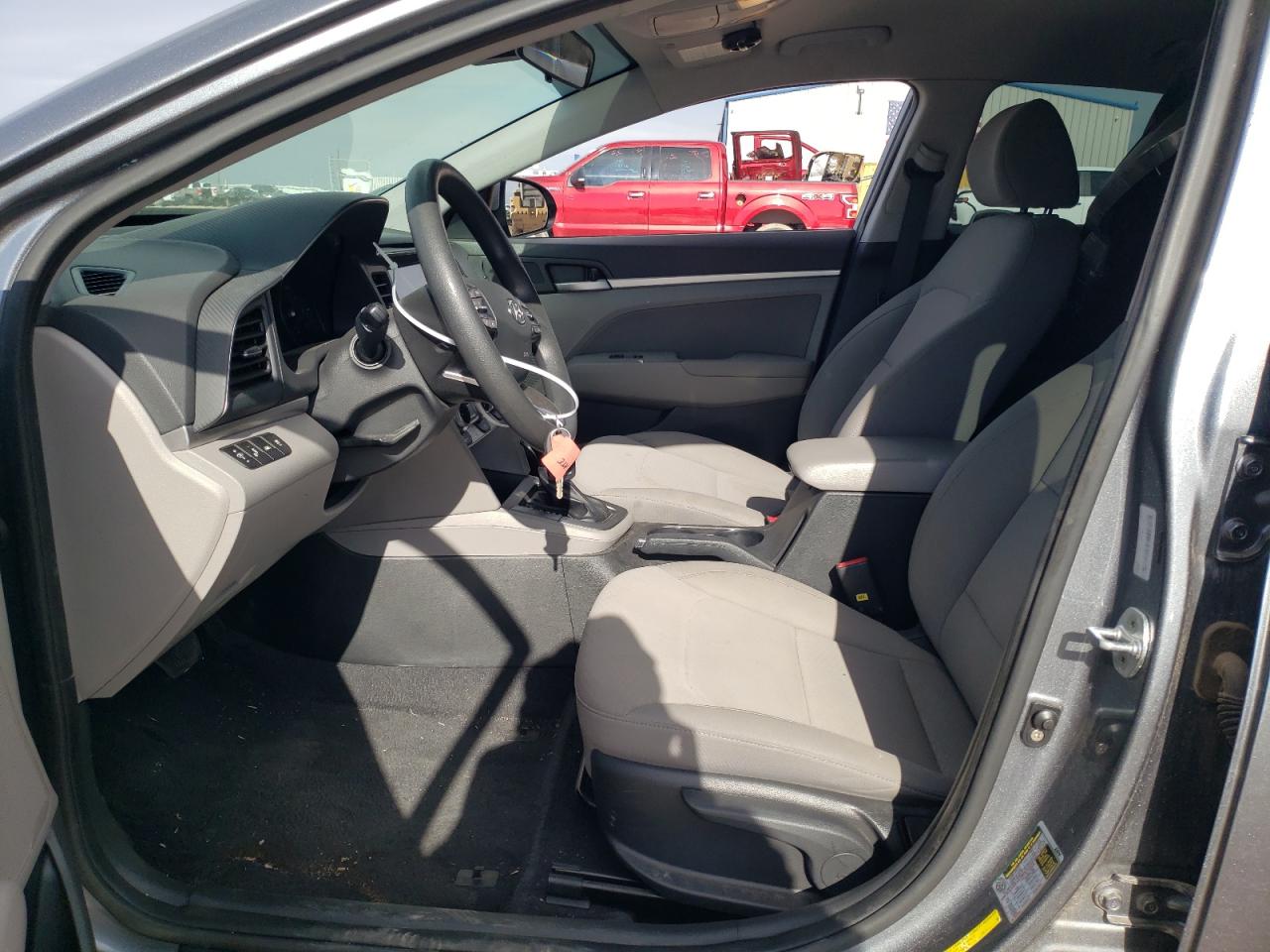 KMHD84LF5KU817831 2019 Hyundai Elantra Sel