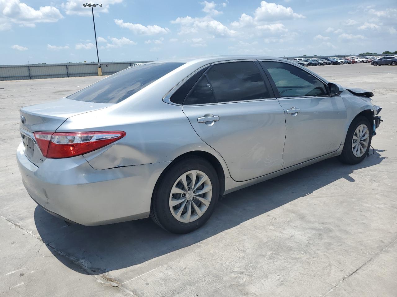 4T1BF1FK4FU925593 2015 Toyota Camry Le