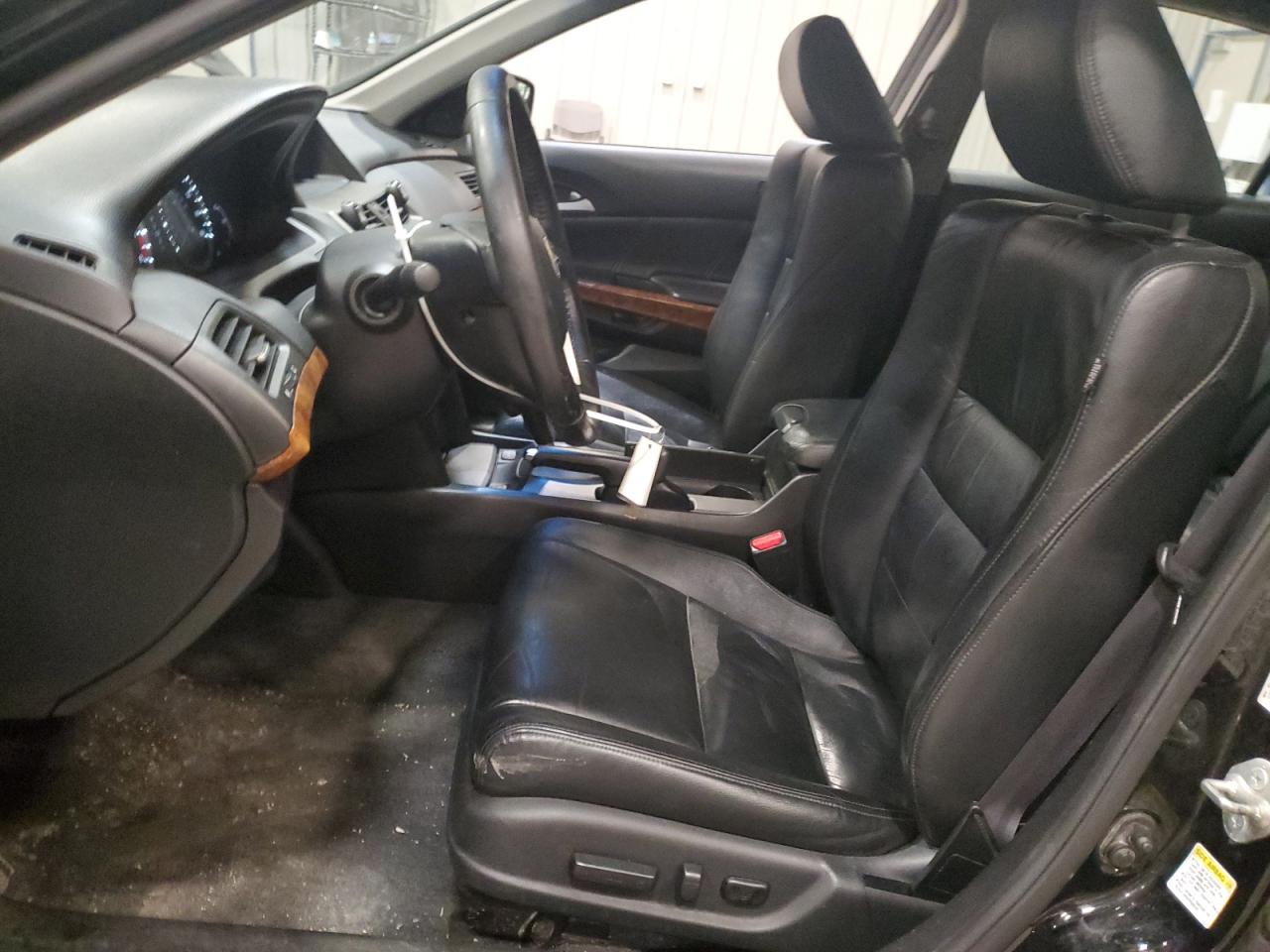 1HGCP2F84BA010496 2011 Honda Accord Exl