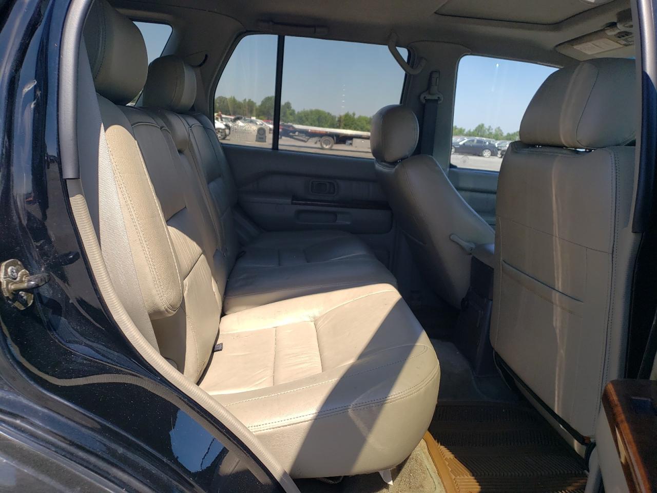 JNRAR05Y3WW038434 1998 Infiniti Qx4