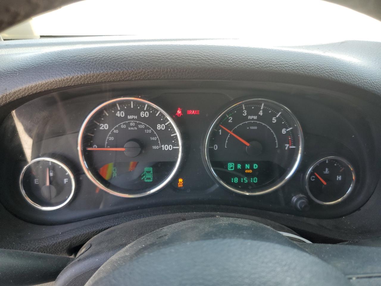 1C4BJWDG3EL247244 2014 Jeep Wrangler Unlimited Sport