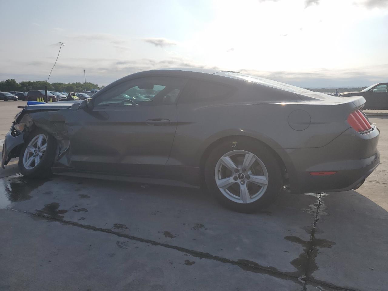 2016 Ford Mustang vin: 1FA6P8AM3G5215624