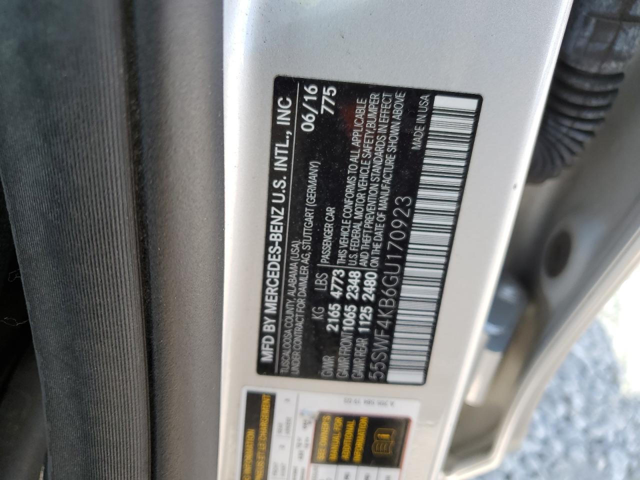 55SWF4KB6GU170923 2016 Mercedes-Benz C 300 4Matic