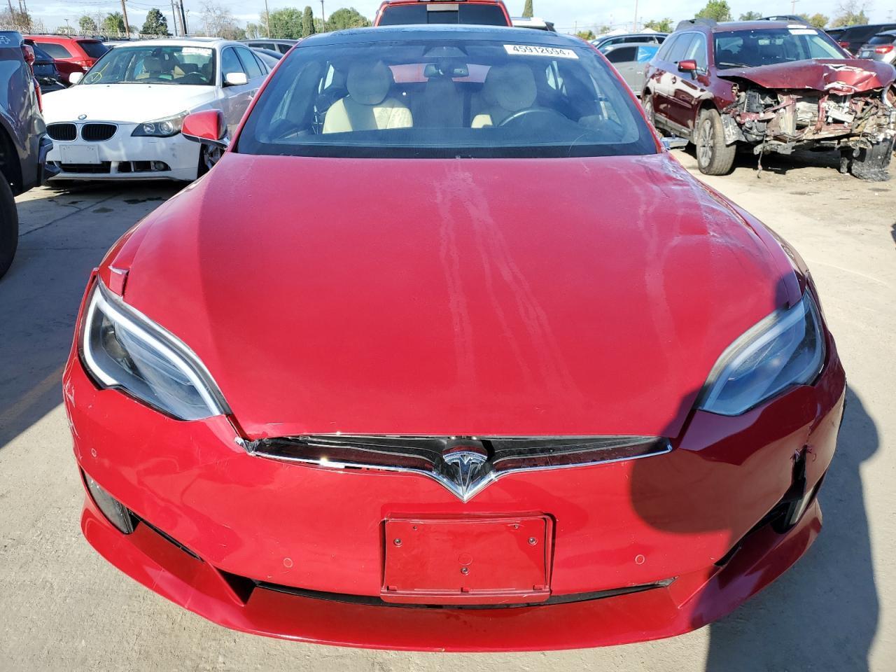 2017 Tesla Model S vin: 5YJSA1E17HF185755