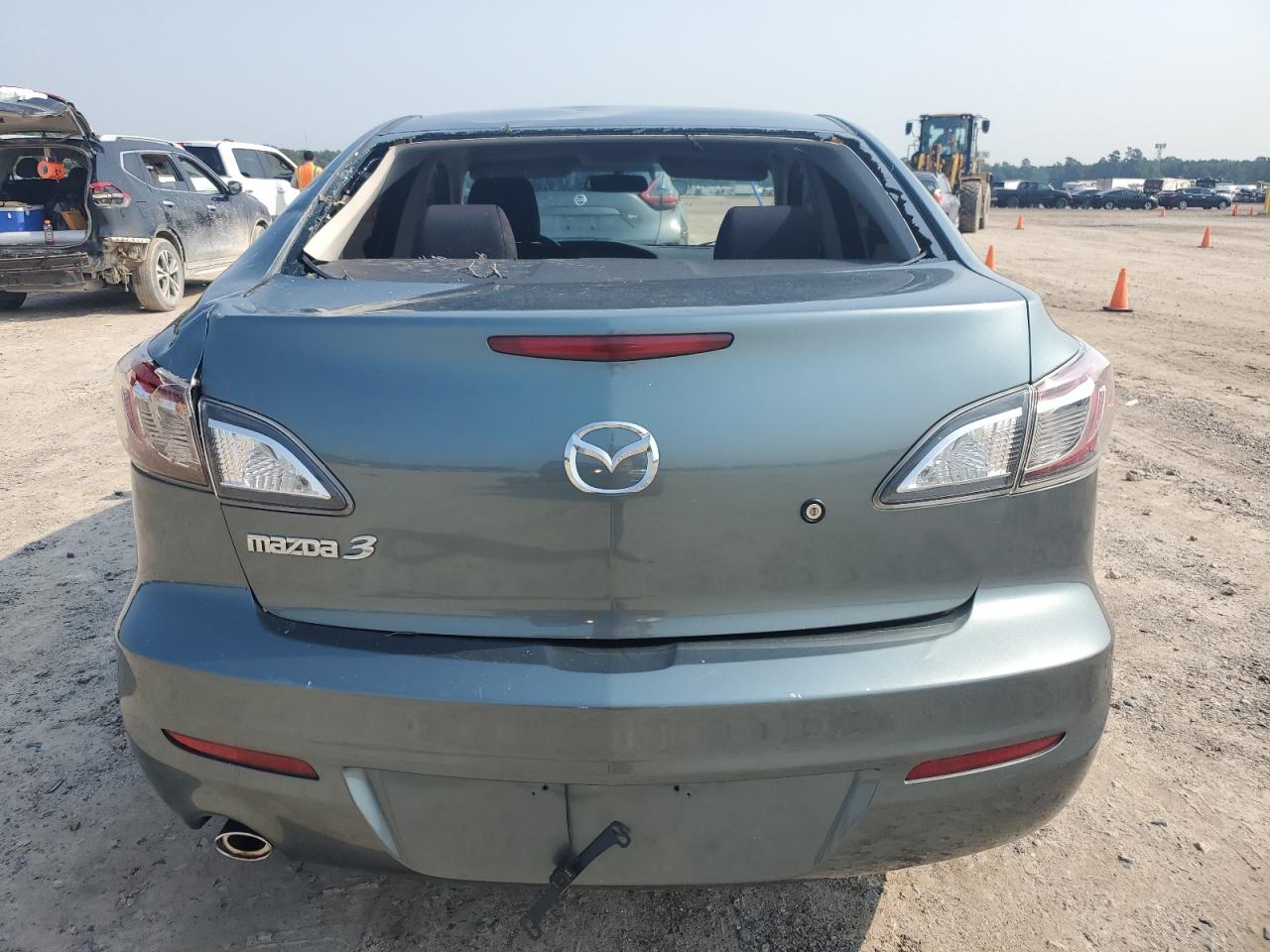 JM1BL1TF2D1747542 2013 Mazda 3 I