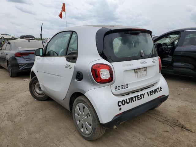 VIN WMEFJ5DA4GK153116 2016 Smart Fortwo no.2