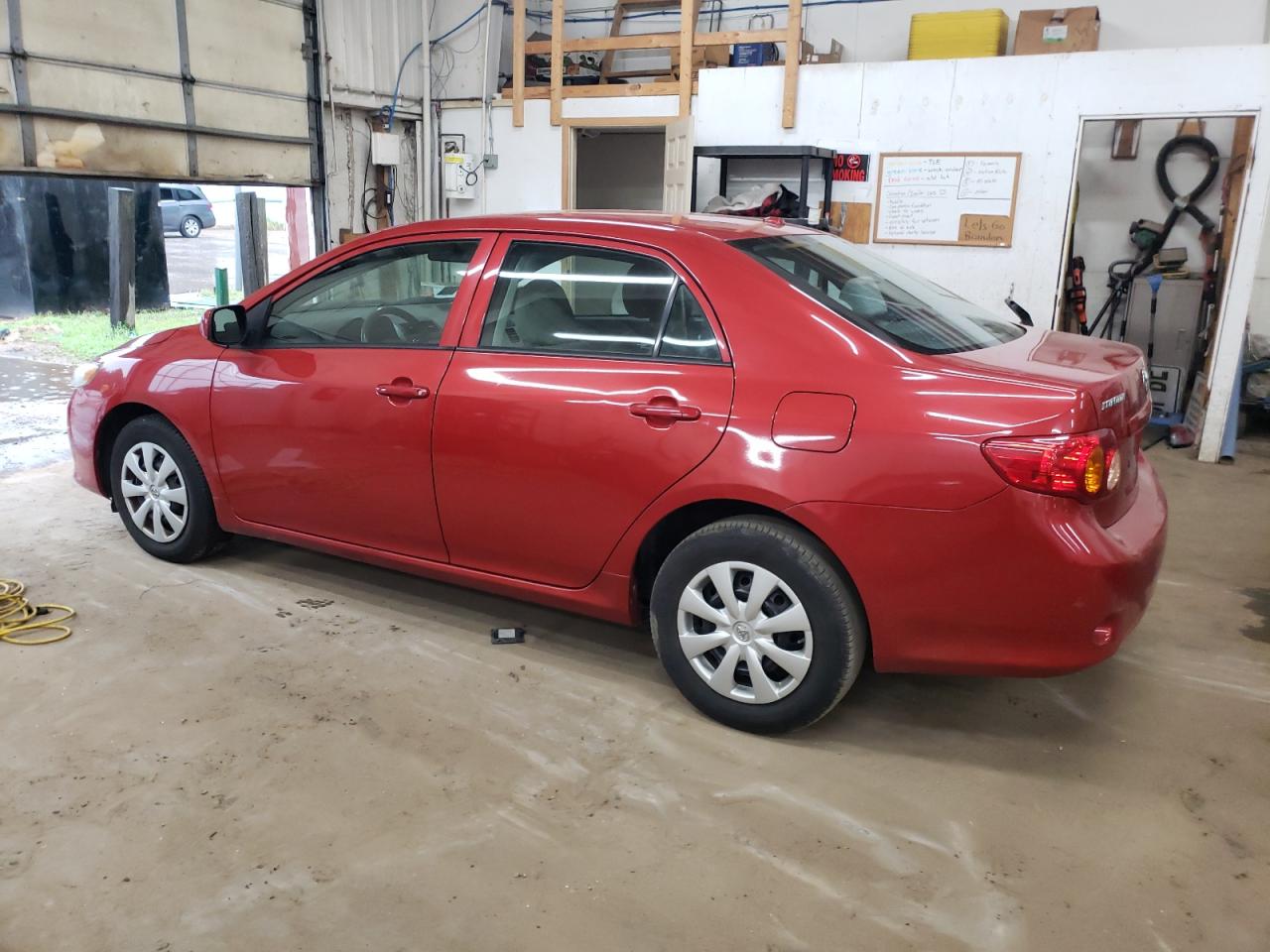 1NXBU4EE6AZ315366 2010 Toyota Corolla Base