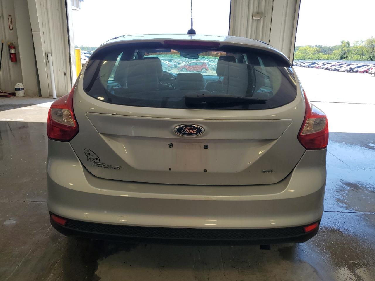 1FAHP3M28CL315102 2012 Ford Focus Sel