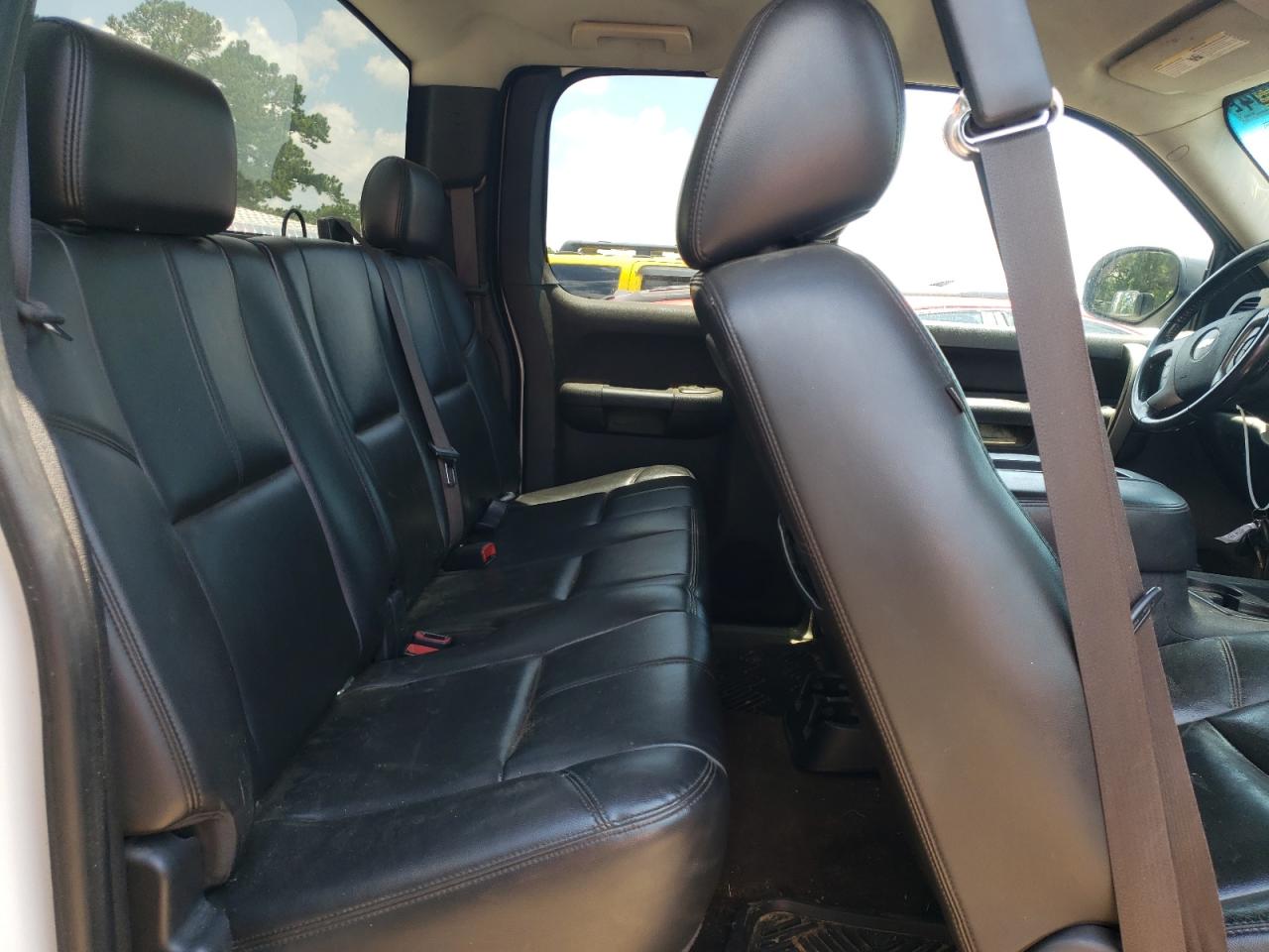 1GCRKSE3XBZ394279 2011 Chevrolet Silverado K1500 Lt