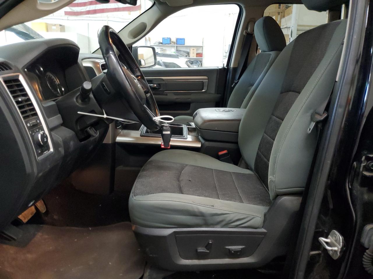 1C6RR7GG9DS640170 2013 Ram 1500 Slt