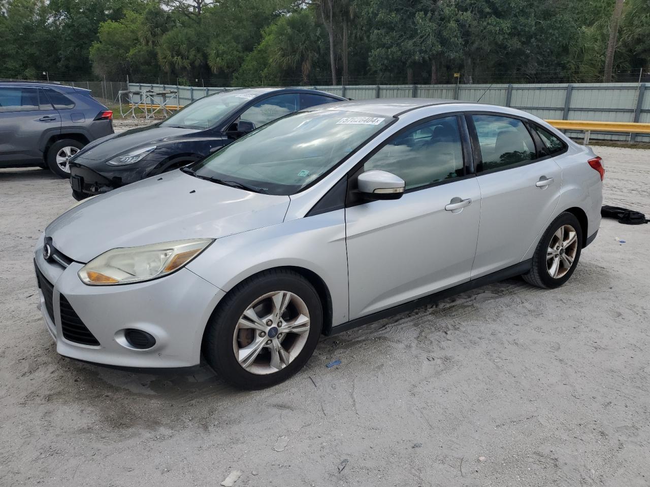 2014 Ford Focus Se vin: 1FADP3F25EL291744