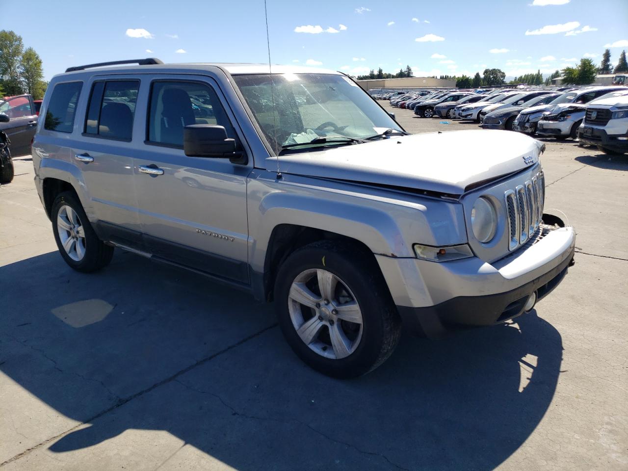 Lot #2823946057 2014 JEEP PATRIOT LA