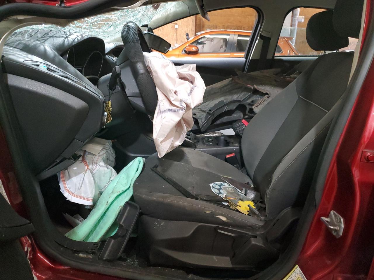 1FADP3F25DL112858 2013 Ford Focus Se