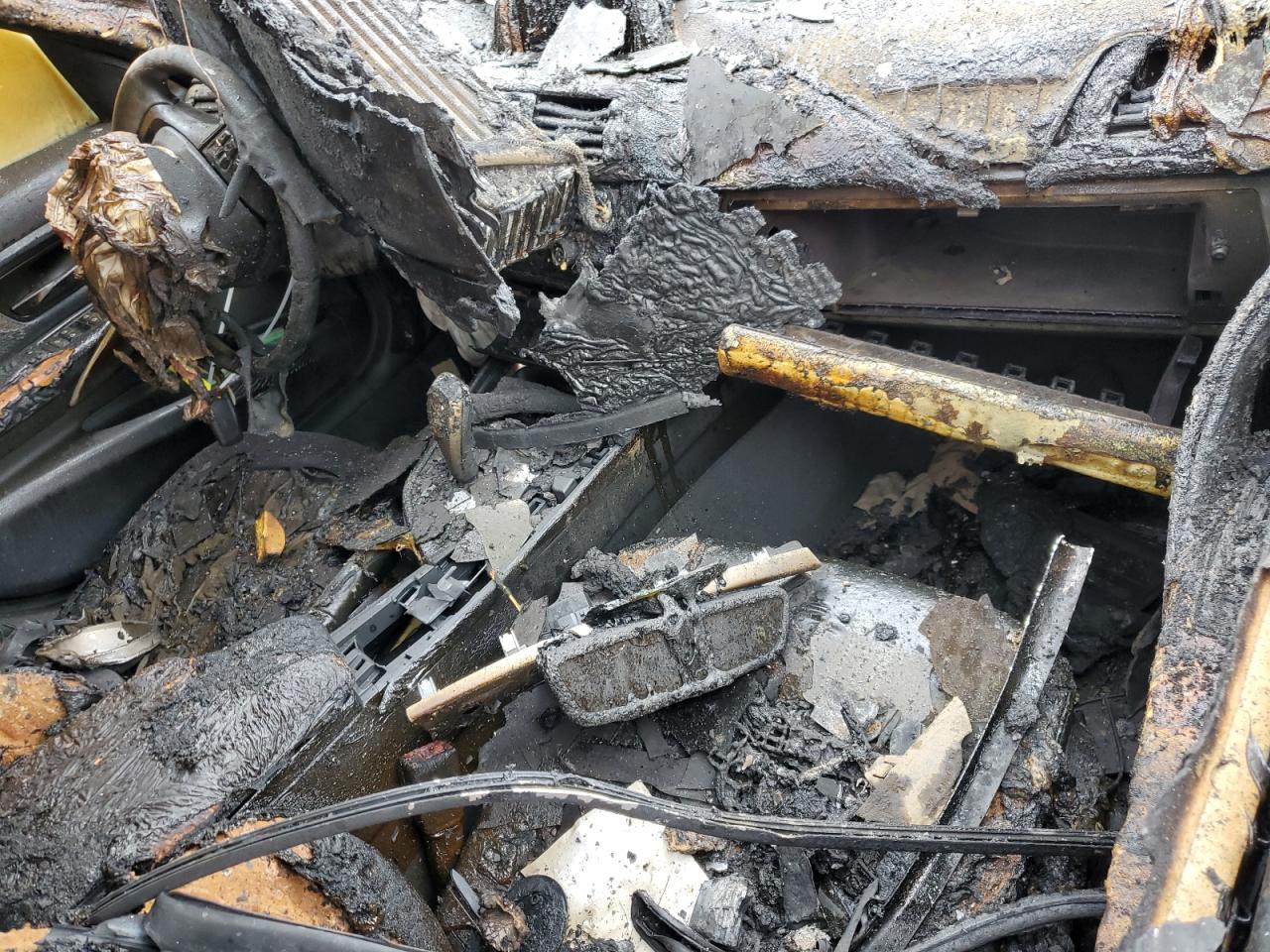 WBA3B1C56EP680924 2014 BMW 320 I