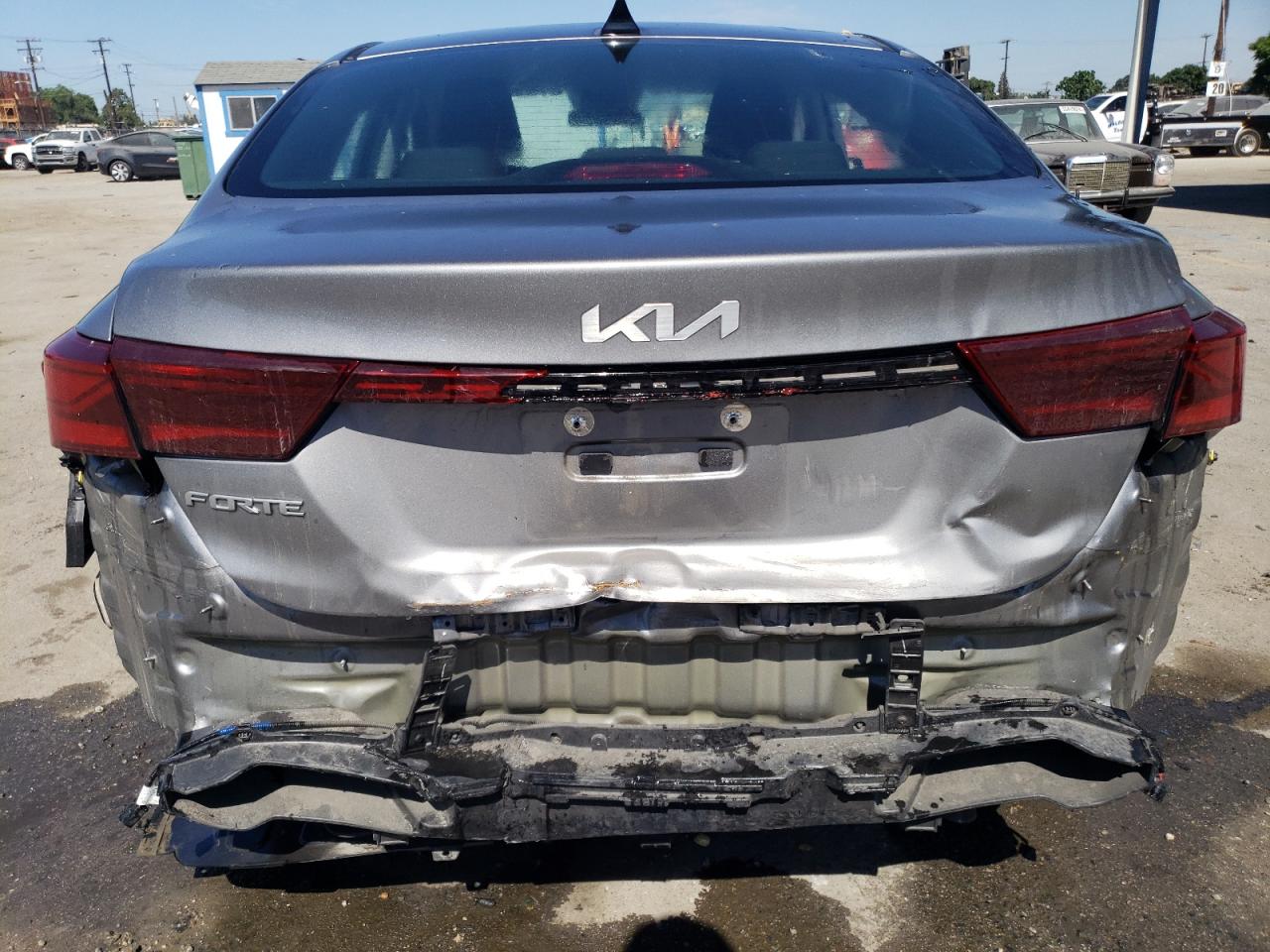 3KPF24AD5NE461657 2022 Kia Forte Fe