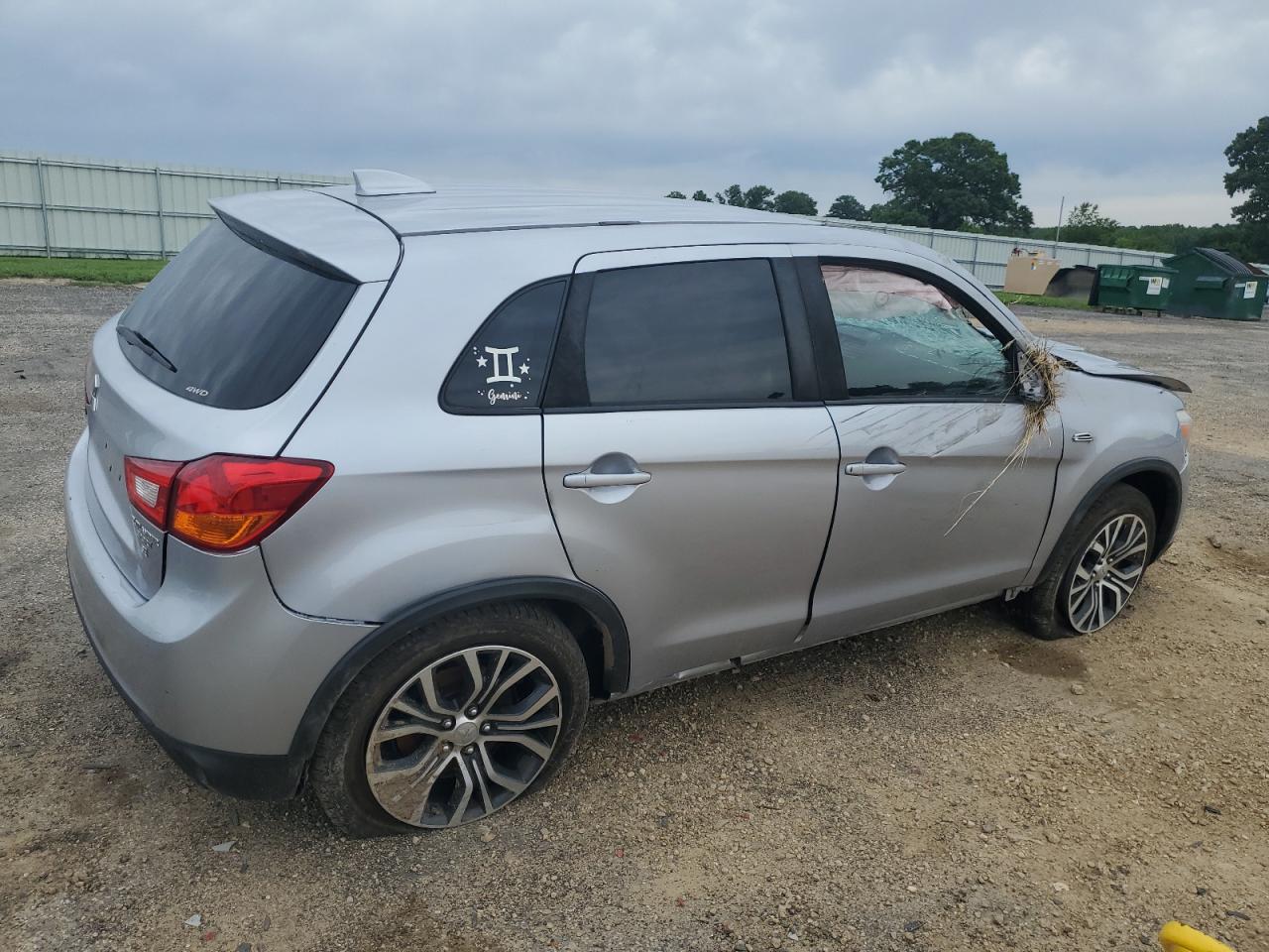 JA4AR3AW3HZ033929 2017 Mitsubishi Outlander Sport Es