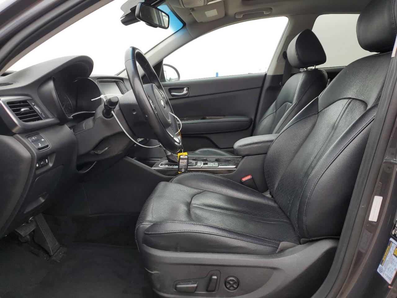 5XXGU4L30JG199745 2018 Kia Optima Ex