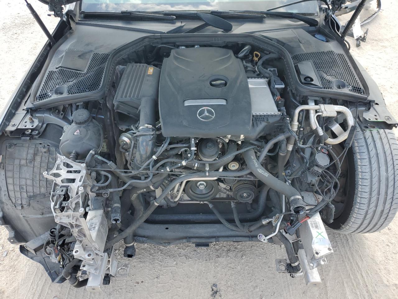 WDDWF4JB7JR405792 2018 Mercedes-Benz C 300